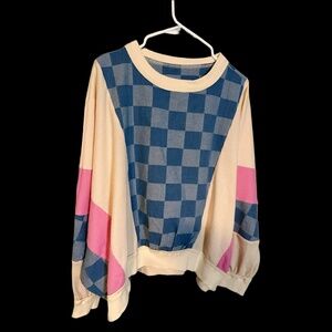 Checkered oversized top